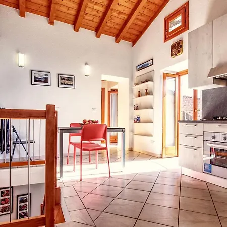 Stylish Stone House With Lake View * Cercino