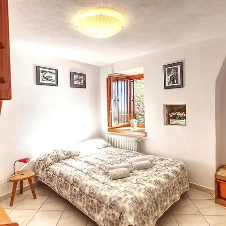 Stylish Stone House With Lake View * Cercino